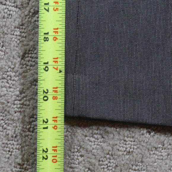 Express Design Studio Size 6 Black & White Capri Pants - Picture 6 of 6